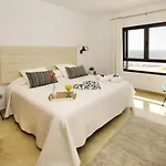 Casa Botavara بيت للعطل *