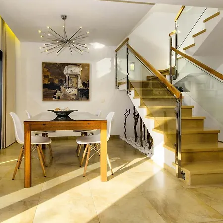 Semesterbostad Casa Botavara
